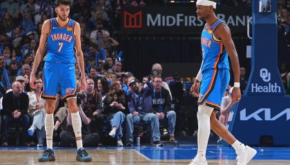 星空体育官方网站-张佳玮：雷霆用防守+亚历山大赢球 马刺三卫能勉强创造但难联全队